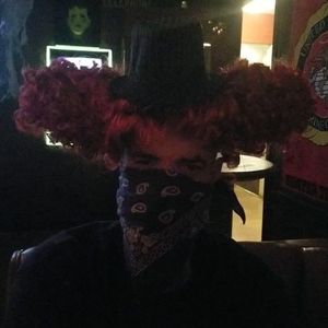 Meet your Posher, Pierre